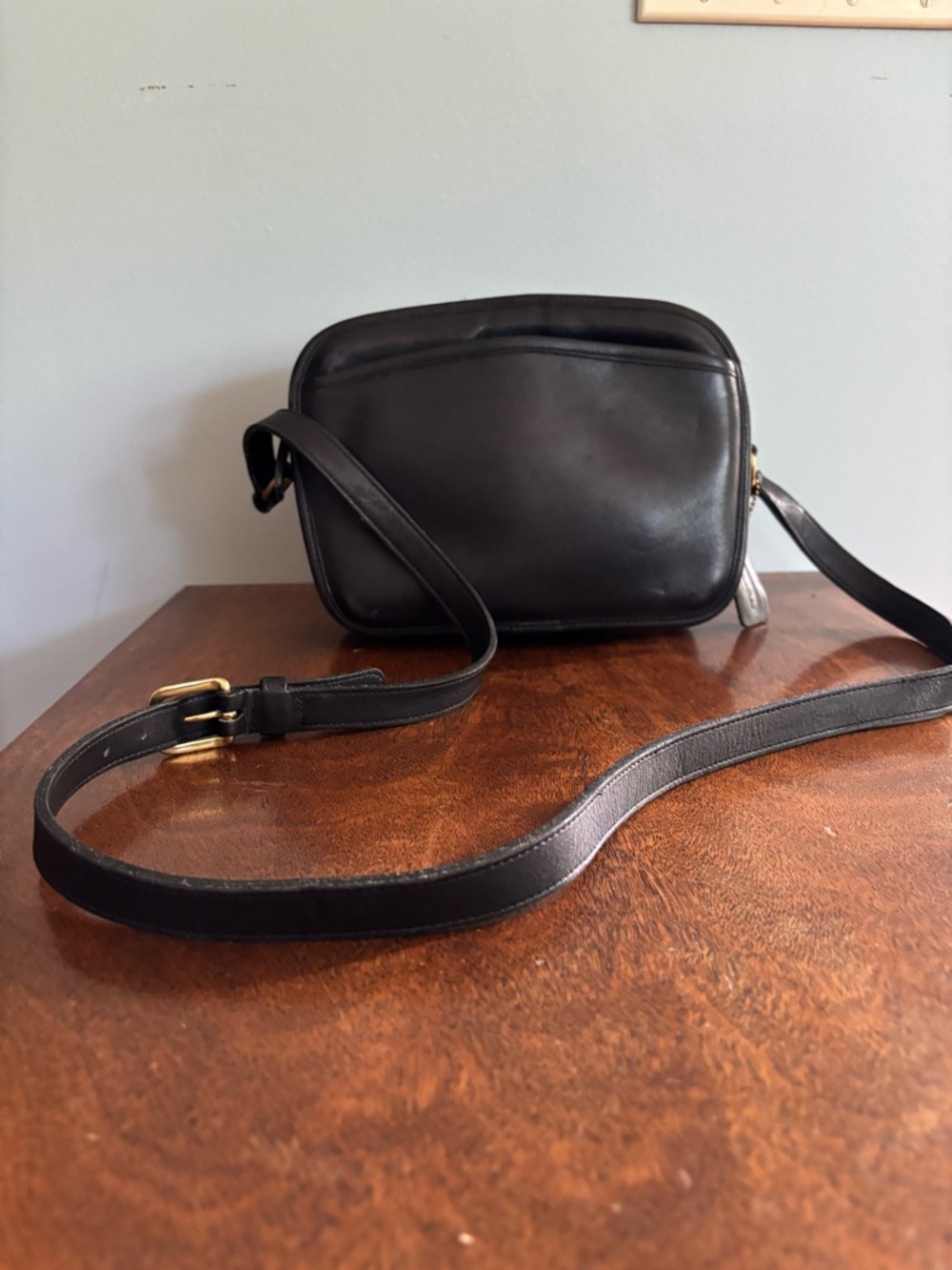 Vintage Coach Lewiston crossbody bag -black glove tanned leather